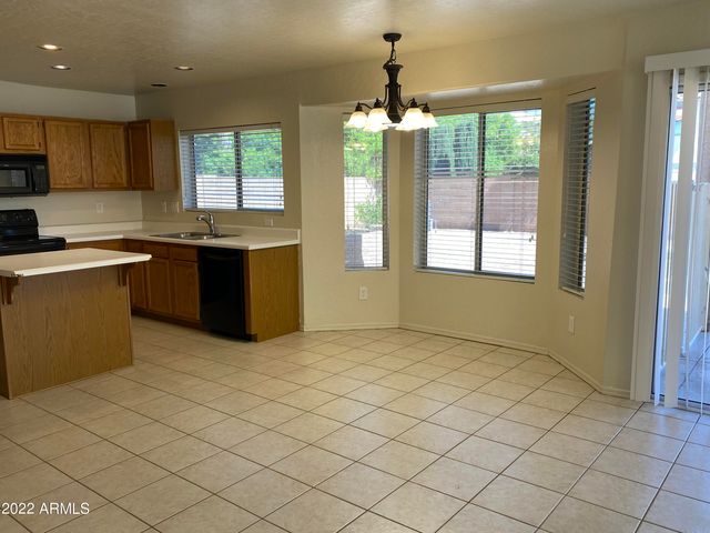 1710 W HOUSTON Avenue, Gilbert, AZ 85233