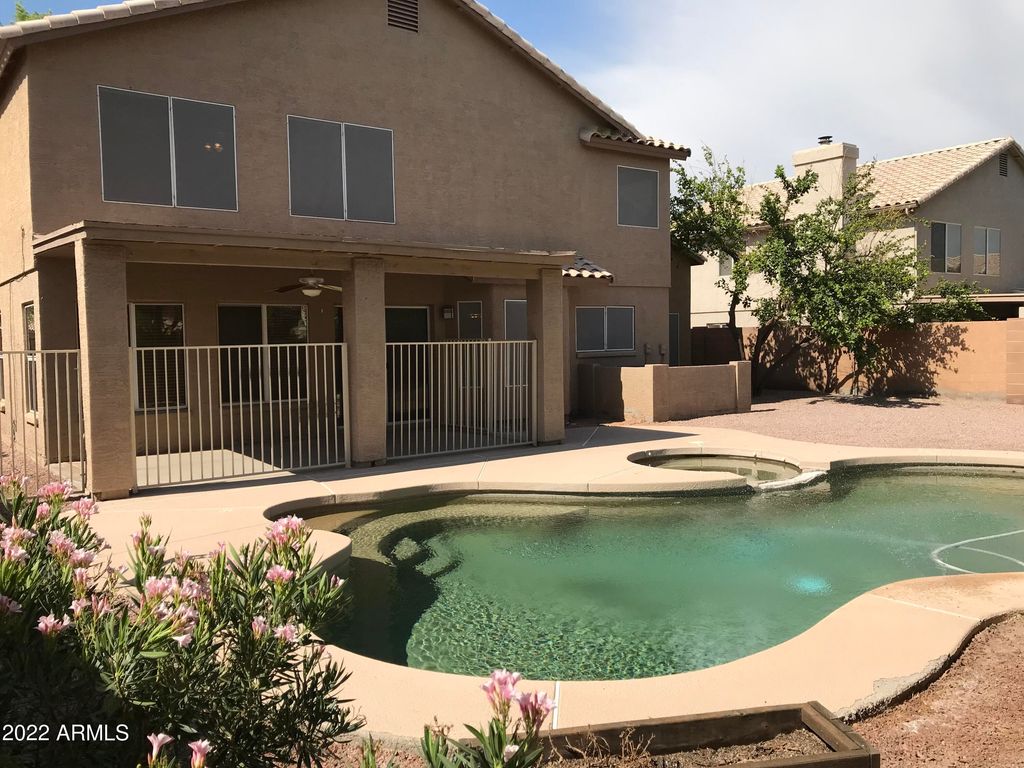 1710 W HOUSTON Avenue, Gilbert, AZ 85233