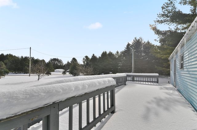 885 N 7 Mile Road, Lake City, MI 49651