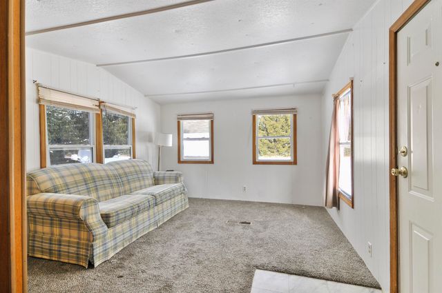 885 N 7 Mile Road, Lake City, MI 49651