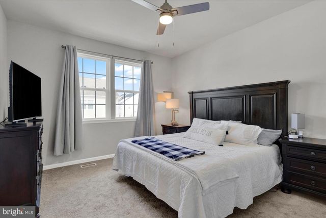 423 SMITHWORKS BLVD, Phoenixville, PA 19460