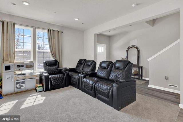 423 SMITHWORKS BLVD, Phoenixville, PA 19460