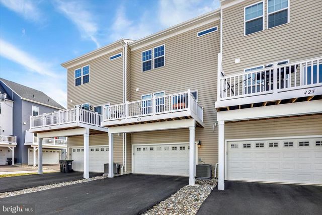 423 SMITHWORKS BLVD, Phoenixville, PA 19460