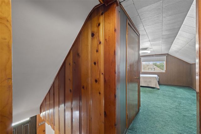 308 Sandy Dr, Shaler, PA 15116