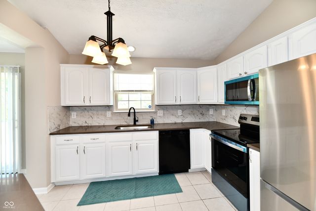 10726 Oriole Court, Indianapolis, IN 46231