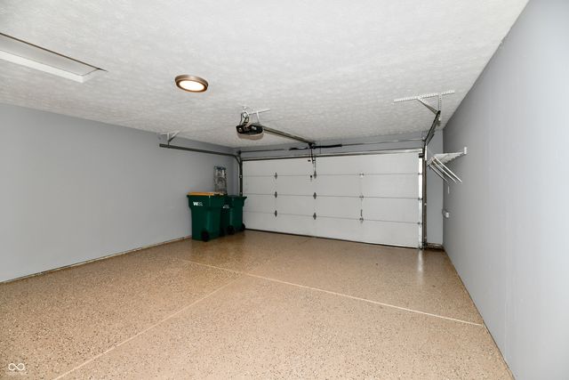 10726 Oriole Court, Indianapolis, IN 46231