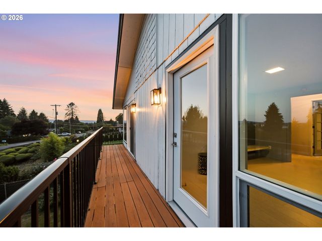 8318 Se MIDDLE Way, Vancouver, WA 98664