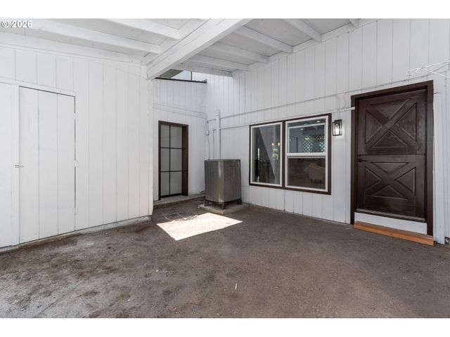 8318 Se MIDDLE Way, Vancouver, WA 98664