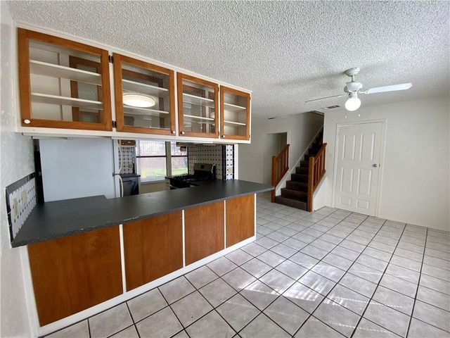 407 E 30th ST B, Austin, TX 78705