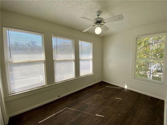 407 E 30th ST B, Austin, TX 78705