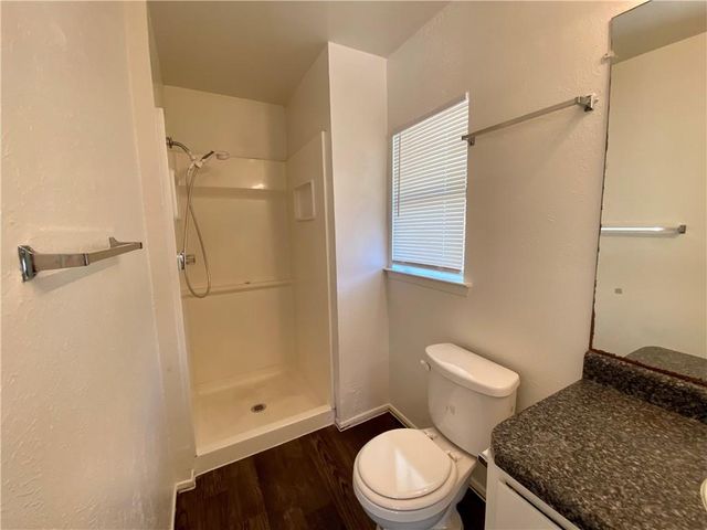 407 E 30th ST B, Austin, TX 78705