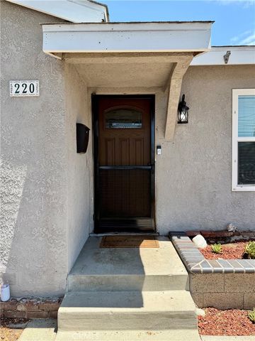 220 N Orange Avenue, Azusa, CA 91702