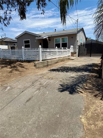 220 N Orange Avenue, Azusa, CA 91702