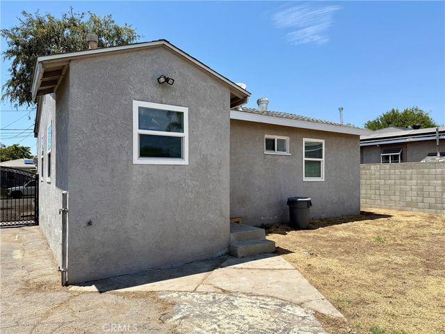 220 N Orange Avenue, Azusa, CA 91702