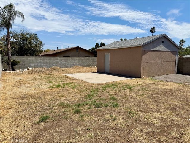 220 N Orange Avenue, Azusa, CA 91702