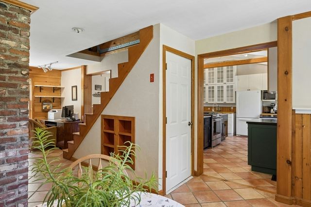 30 Lincoln Street, Hopkinton, MA 01748