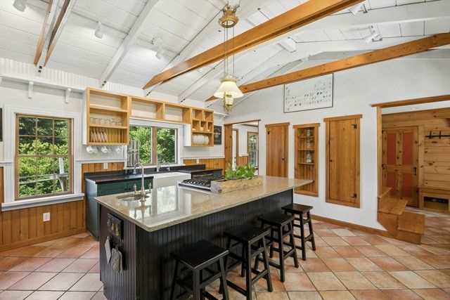 30 Lincoln Street, Hopkinton, MA 01748
