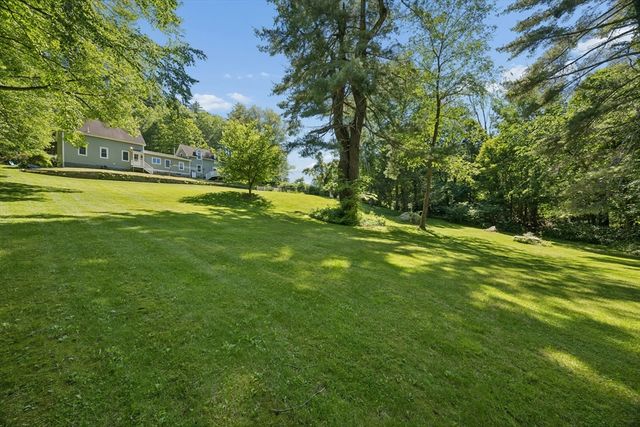 30 Lincoln Street, Hopkinton, MA 01748