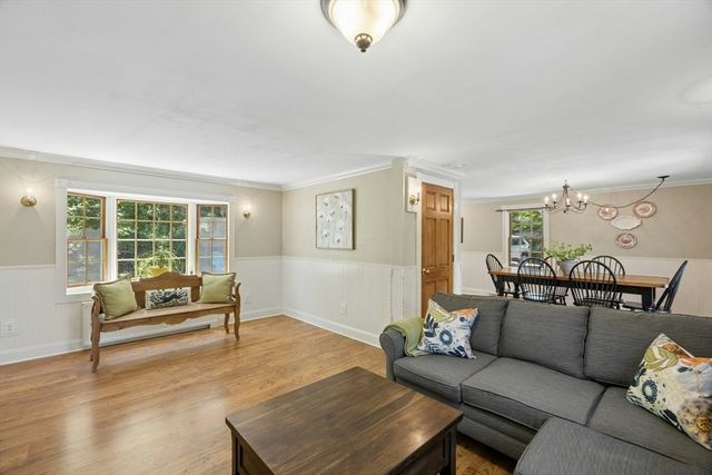 30 Lincoln Street, Hopkinton, MA 01748