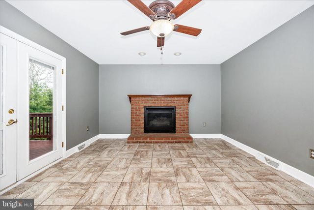 47 STANFORD RD, Hagerstown, MD 21742