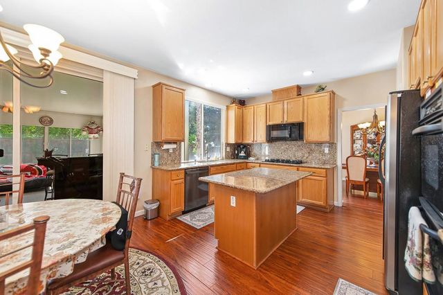 9535 Clarke Farms Rd, Elk Grove, CA 95624