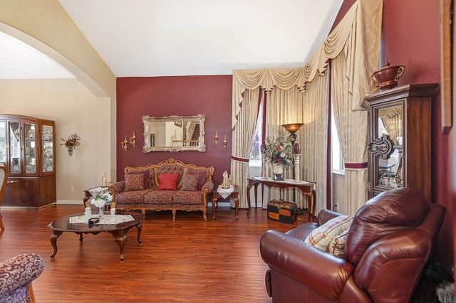 9535 Clarke Farms Rd, Elk Grove, CA 95624