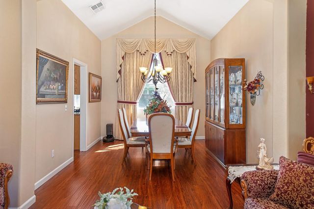 9535 Clarke Farms Rd, Elk Grove, CA 95624