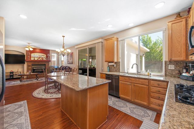 9535 Clarke Farms Rd, Elk Grove, CA 95624