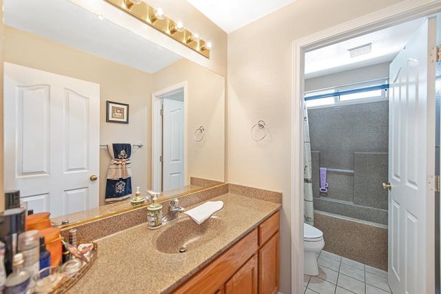 9535 Clarke Farms Rd, Elk Grove, CA 95624