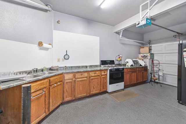 9535 Clarke Farms Rd, Elk Grove, CA 95624