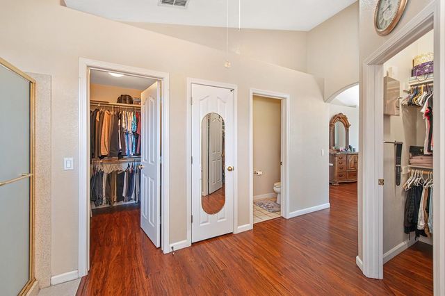 9535 Clarke Farms Rd, Elk Grove, CA 95624