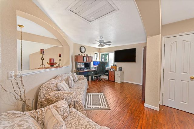 9535 Clarke Farms Rd, Elk Grove, CA 95624