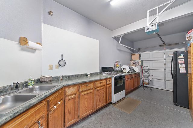 9535 Clarke Farms Rd, Elk Grove, CA 95624