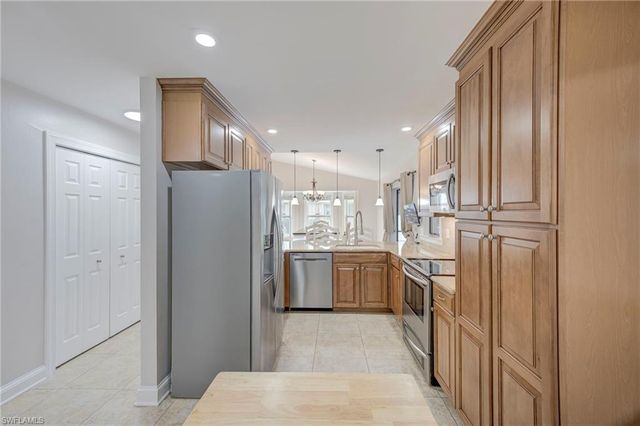 13103 Regent CIR, Fort Myers, FL 33966