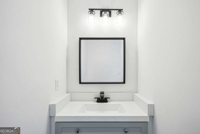 10423 Commons Crossing, Jonesboro, GA 30238