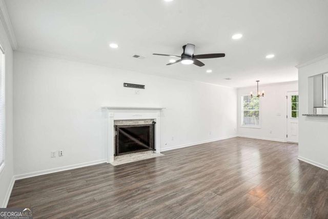 10423 Commons Crossing, Jonesboro, GA 30238