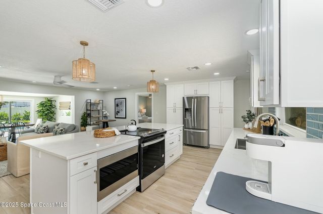 100 Bel Aire Drive, Satellite Beach, FL 32937