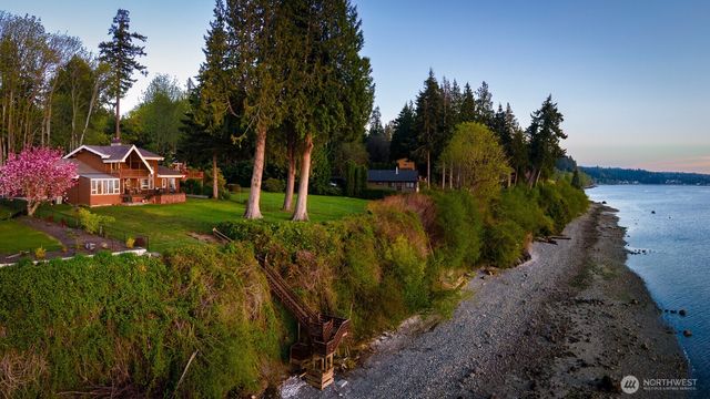 31823 S Bridge Way NE, Poulsbo, WA 98370