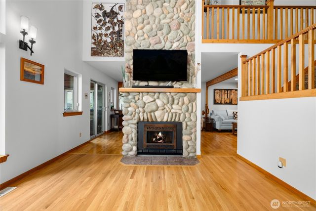 31823 S Bridge Way NE, Poulsbo, WA 98370