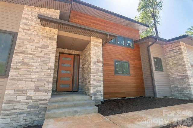 255 Hunters Trace, Rutherfordton, NC 28139
