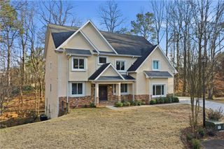 6831 Augusta Manor, Suwanee, GA 30024