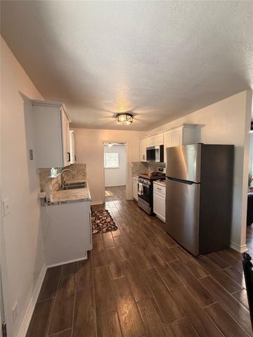 6010 Waycross DR, Austin, TX 78745