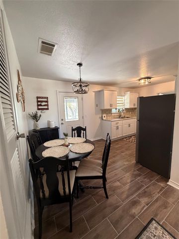 6010 Waycross DR, Austin, TX 78745