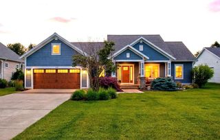 349 Parkside Lane, Douglas Vllg, MI 49406