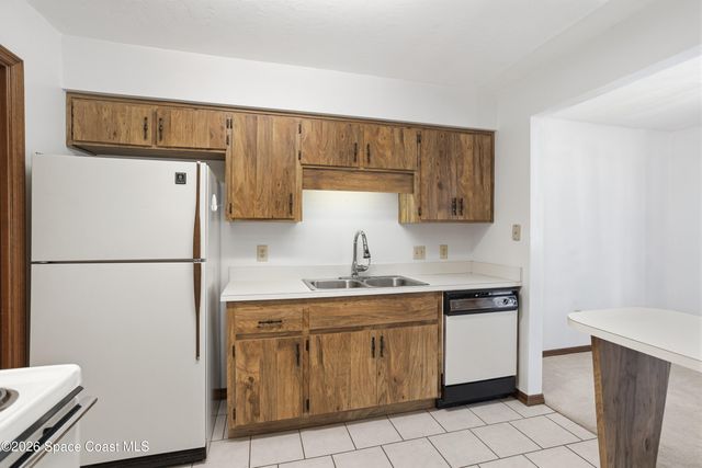 9037 York Lane 13c, West Melbourne, FL 32904