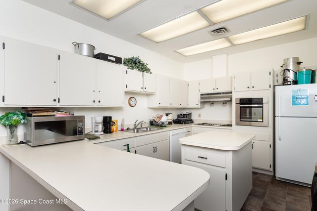9037 York Lane 13c, West Melbourne, FL 32904