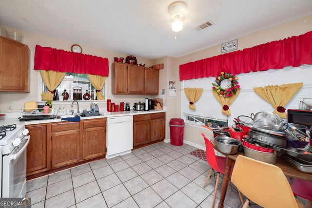 235 Alexis Avenue, Stockbridge, GA 30281