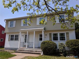 32 Wilfred Road, Manchester, CT 06040