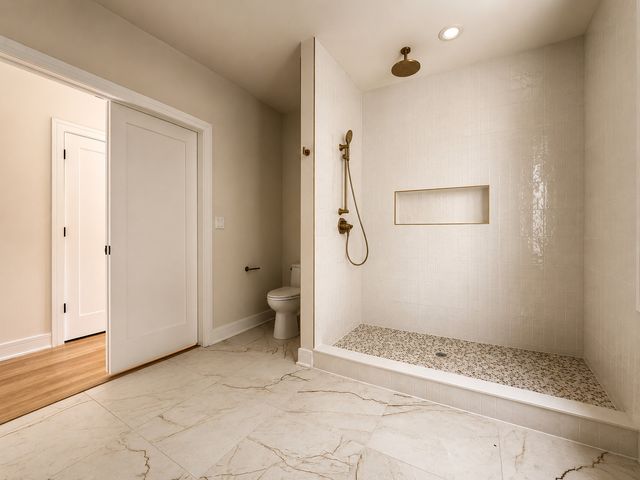4020 N Francisco Avenue, Chicago, IL 60618