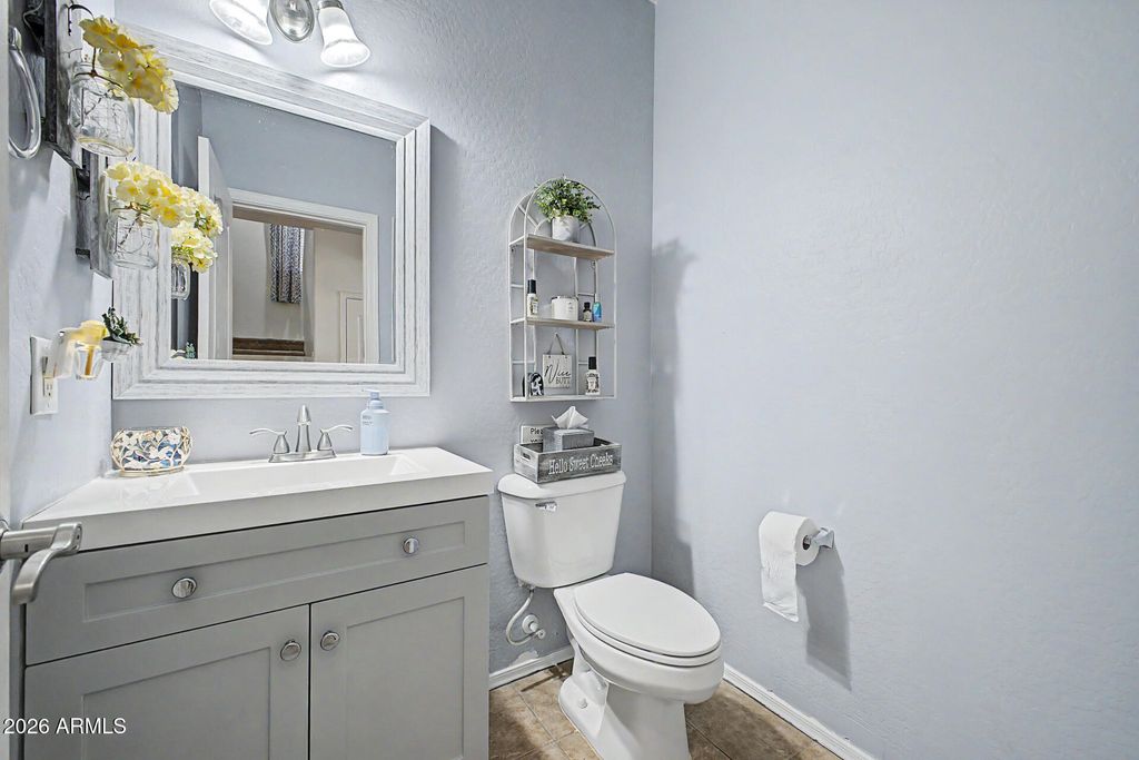 Image 14 of property listing at 42605 W ROSALIA Drive, Maricopa, AZ 85138